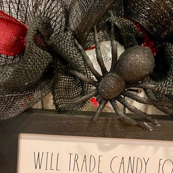 RAE DUNN SPOOKY & FUNNY HALLOWEEN WREATH “Will Trade Candy for WINE!!” - Picture 10 of 12